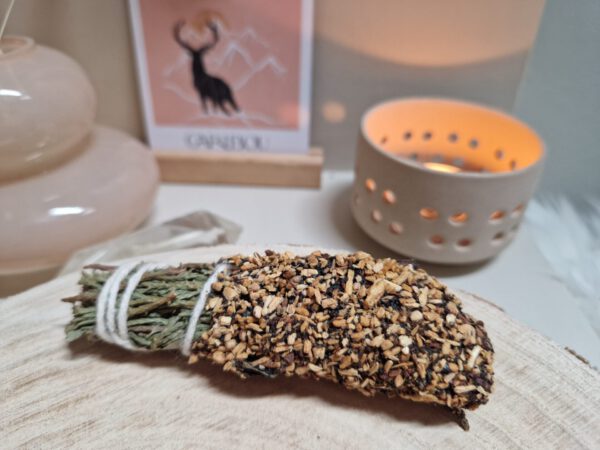 kruiden smudge bundel met palo santo