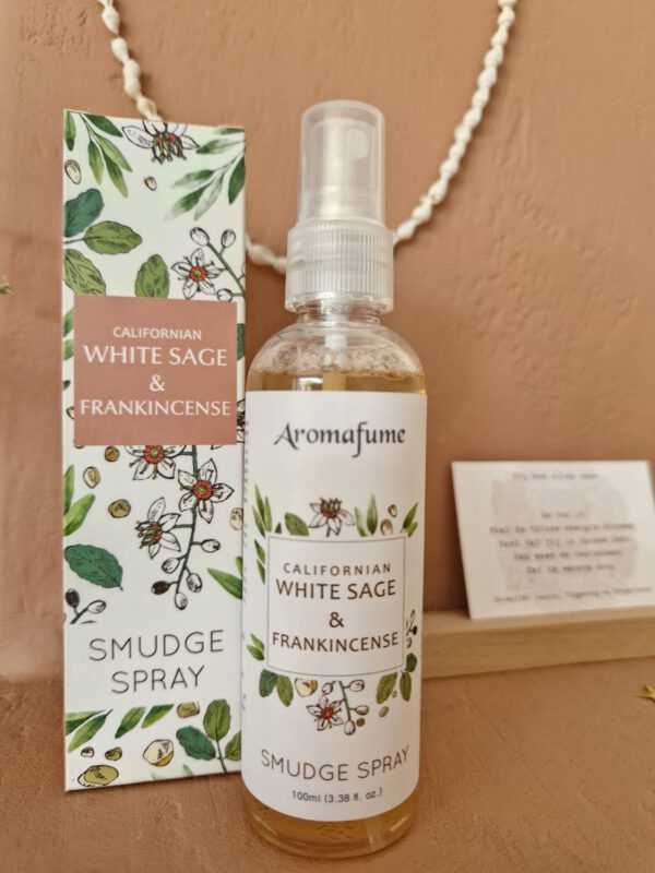 smudge spray witte salie en frankincense